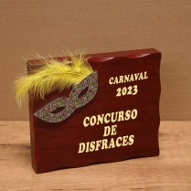 Trofeo Carnaval madera ondas antifaz